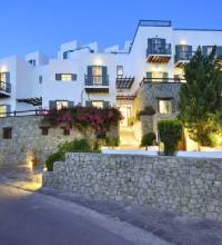 Pelican Bay Hotel